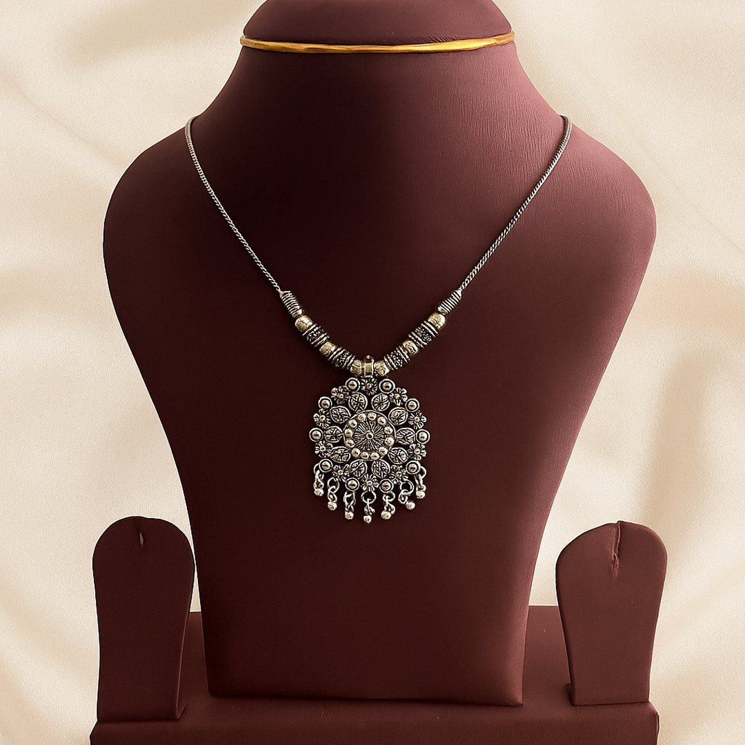 Single Pendant Chain