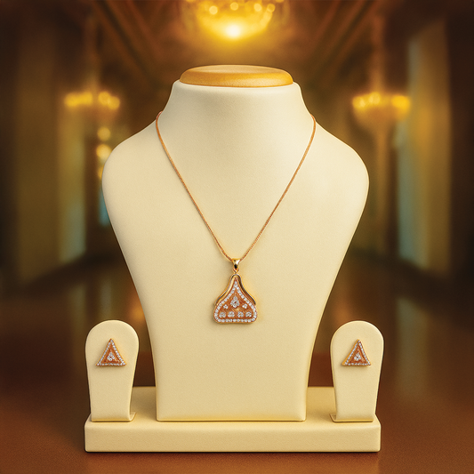 Curvy Triangle Necklace Set