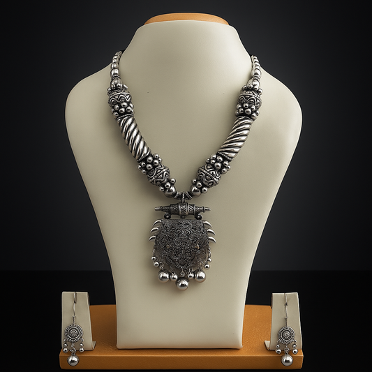 Single pendant oxidised set