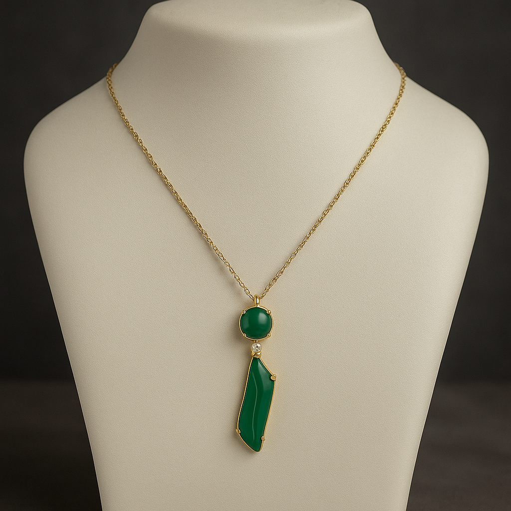 Green stone pendant chain