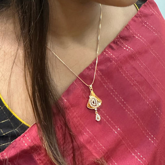 Triangle Pendant Set